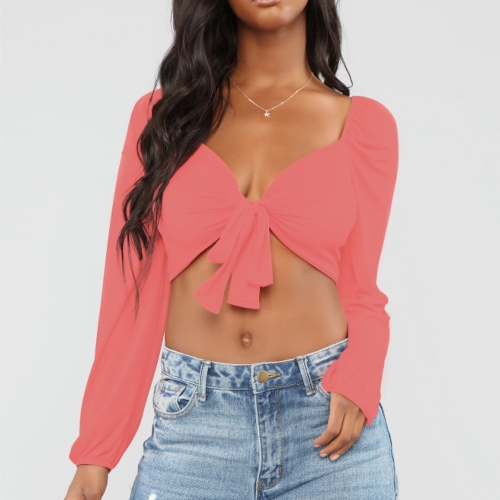 FASHIONNOVA CROP TOP